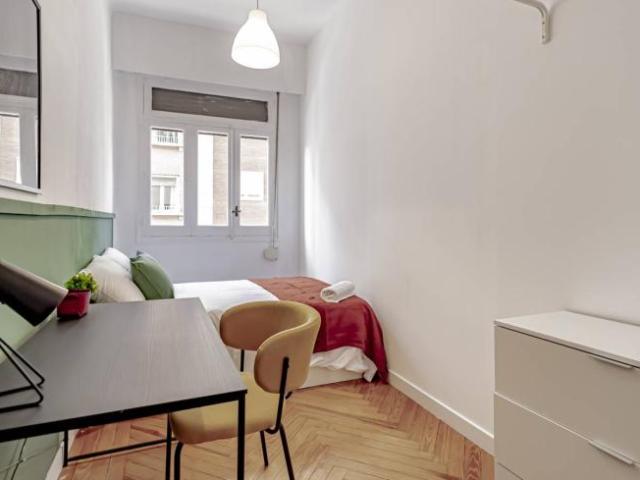 Shared Living/Roommate 8 Dormitorio Madrid Madrid ES98343461