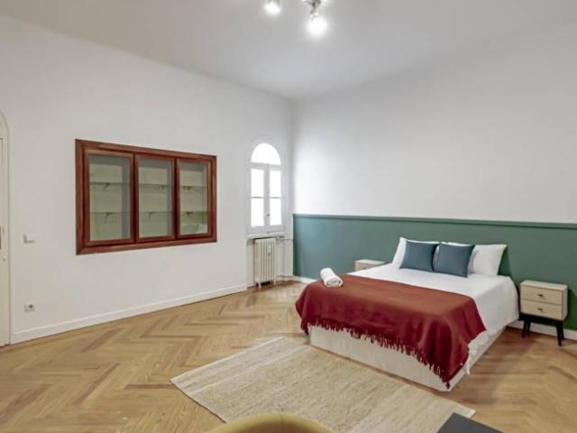 Shared Living/Roommate 8 Dormitorio Madrid Madrid ES98343694