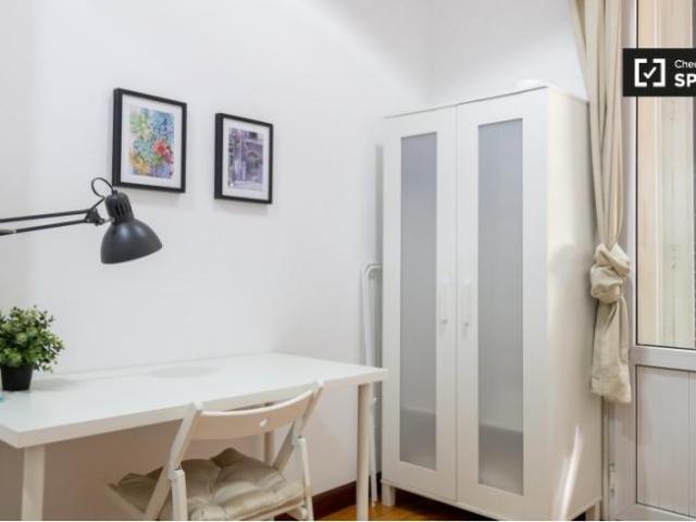 Shared Living/Roommate 8 Dormitorio Madrid Madrid ES101761420