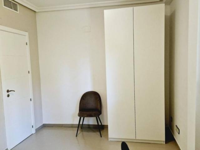 Shared Living/Roommate 8 Dormitorio Madrid Madrid ES101852916
