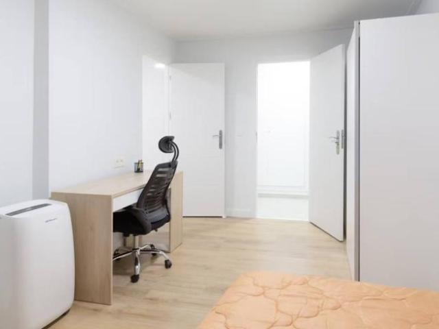 Shared Living/Roommate 8 Dormitorio Alicante Alicante ES91574933