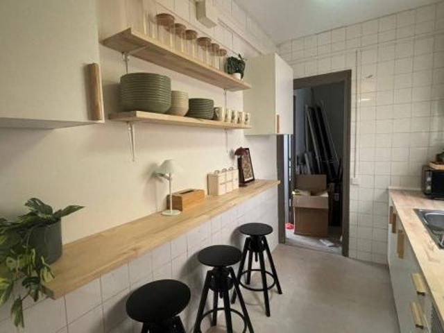 Shared Living/Roommate 8 Dormitorio Barcelona Barcelona ES81873963