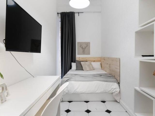 Shared Living/Roommate 8 Dormitorio Barcelona Barcelona ES92822708