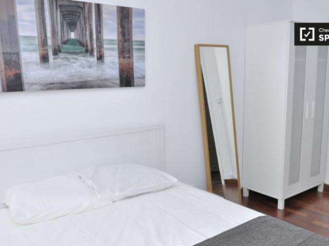 Shared Living/Roommate 8 Dormitorio Barcelona Barcelona ES92822930