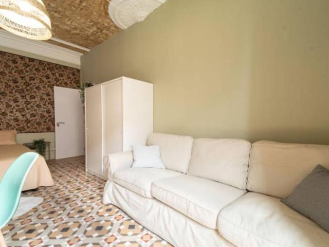 Shared Living/Roommate 8 Dormitorio Barcelona Barcelona ES96656954