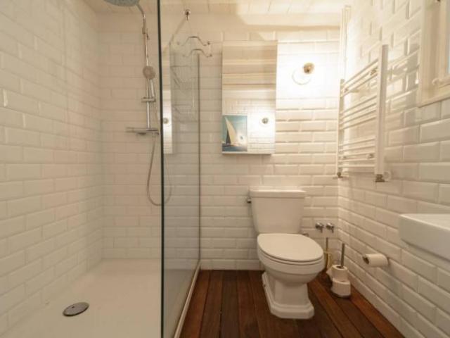 Shared Living/Roommate 8 Dormitorio Barcelona Barcelona ES96656959