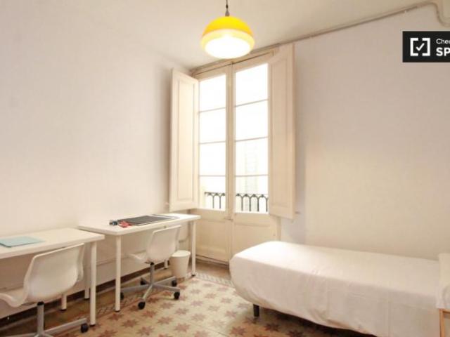 Shared Living/Roommate 8 Dormitorio Barcelona Barcelona ES98498296