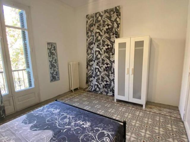 Shared Living/Roommate 8 Dormitorio Barcelona Barcelona ES101762220