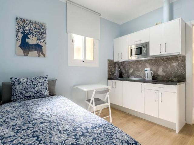 Shared Living/Roommate 8 Dormitorio Barcelona Barcelona ES101805939