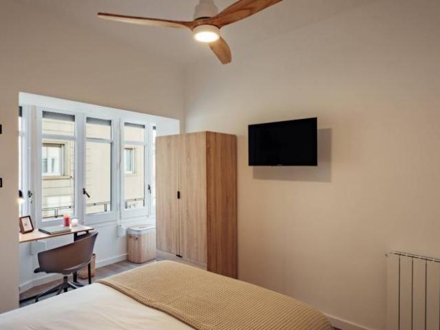 Shared Living/Roommate 8 Dormitorio Barcelona Barcelona ES101809598