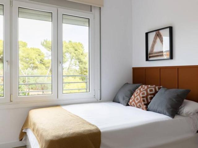 Shared Living/Roommate 8 Dormitorio Barcelona Barcelona ES102437832