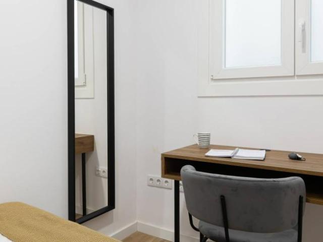 Shared Living/Roommate 8 Dormitorio Barcelona Barcelona ES102438037
