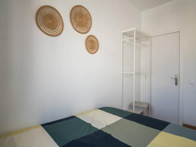 Shared Living/Roommate 8 Dormitorio Barcelona Barcelona ES103580681