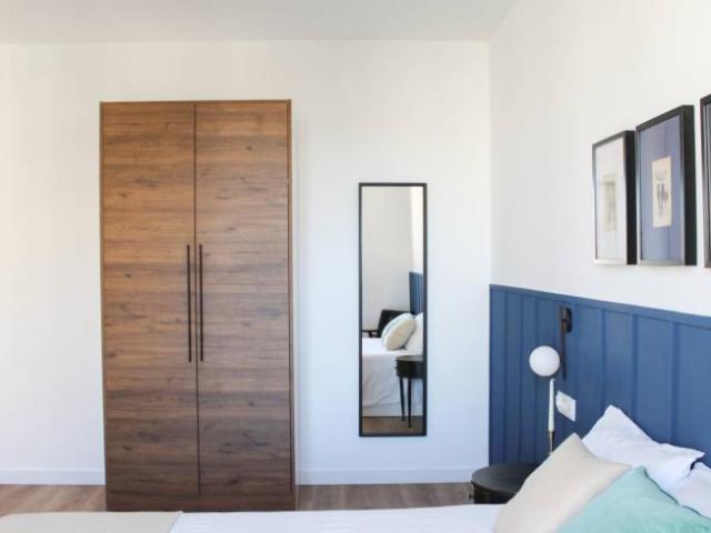 Shared Living/Roommate 8 Dormitorio Barcelona Barcelona ES104845298