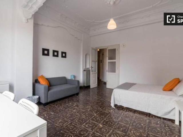 Shared Living/Roommate 8 Dormitorio Valencia Valencia ES91327662