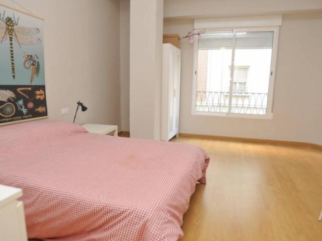 Shared Living/Roommate 8 Dormitorio Valencia Valencia ES91327344