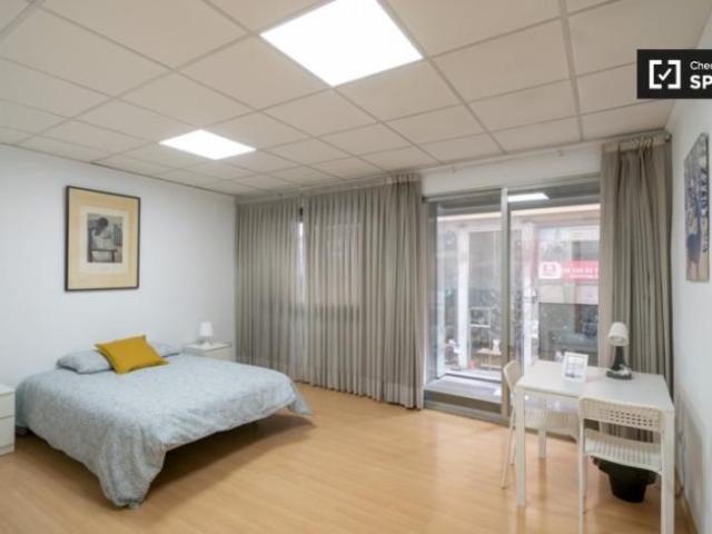 Shared Living/Roommate 8 Dormitorio Valencia Valencia ES91328414
