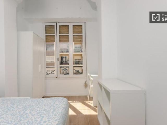 Shared Living/Roommate 8 Dormitorio Valencia Valencia ES91329136