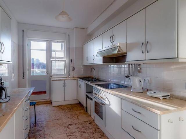 shared living/roommate 8 quarto, Porto Porto 4100 176 DLS95853452