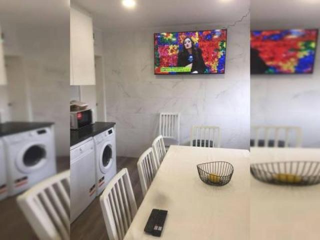 shared living/roommate 8 quarto, Porto Porto 4300 024 DLS75372991