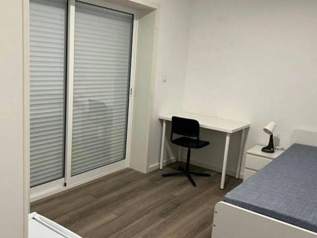 shared living/roommate 8 quarto, Porto Porto 4300 024 DLS75372998