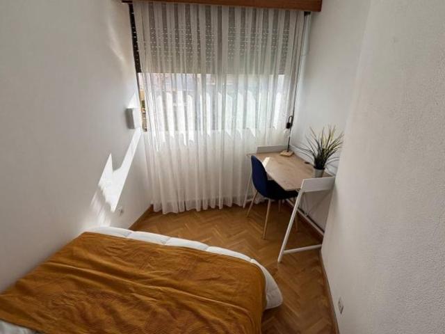 Shared Living/Roommate 9 Dormitorio Madrid Madrid ES96849181