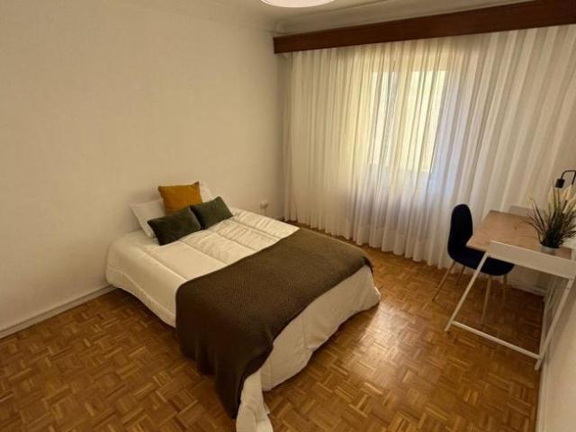 Shared Living/Roommate 9 Dormitorio Madrid Madrid ES96849185