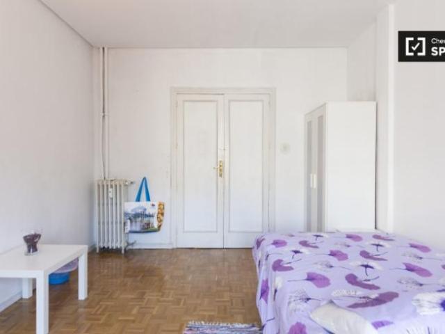 Shared Living/Roommate 9 Dormitorio Madrid Madrid ES101776038