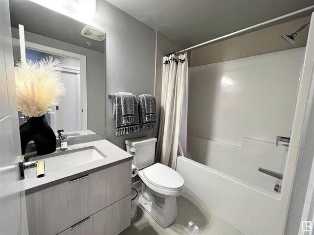 Shared Living/roommate For Rent Edmonton AB 1075 ES103487915