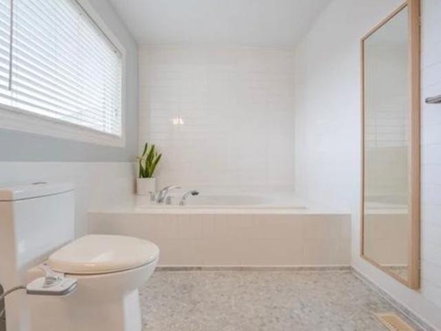 Shared Living/roommate For Rent Toronto ON 950 ES100448703