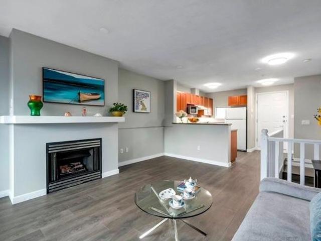 Shared Living/roommate For Rent Vancouver BC 1800 ES101735412