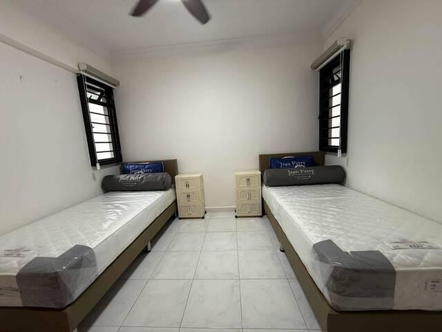 Shared room for male in Bedok