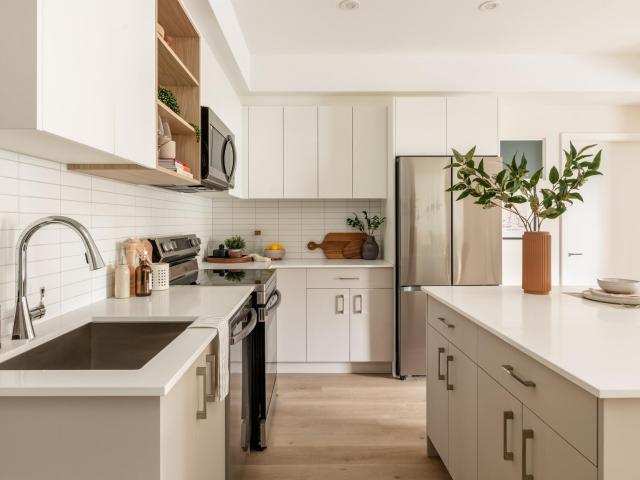 Shearwater 1 Bedroom + Den Apartment for Rent