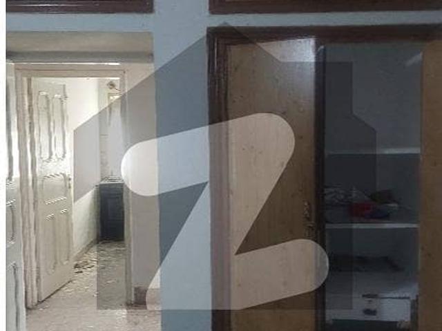 Shehzad town 2 bed kitchen only ground floor 4m small family. 46000 for rent