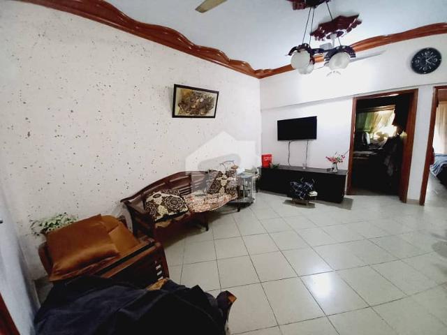 Sheikh heights | for sale | bank loan applicallble | 2bed drawing dinning | corner | 5 star food street | road facing | 3 washrooms | stand by generator | block h north nazimabad | 900 sqft | basement parking. Demand 1 core 60