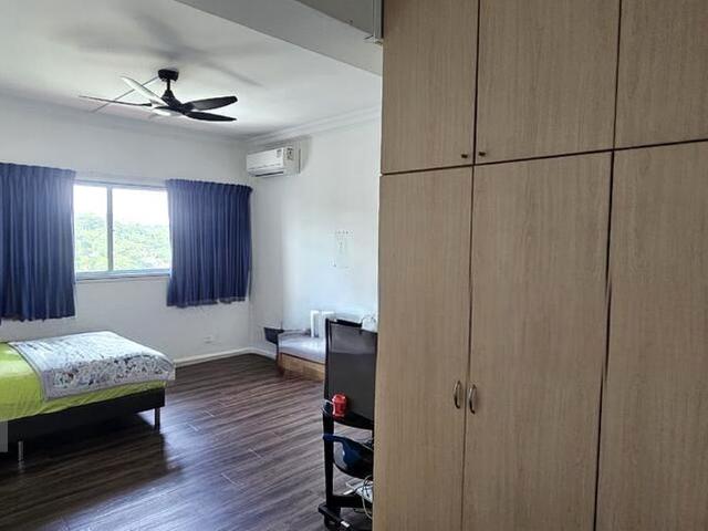 Sherwood Towers D21, Apartment
