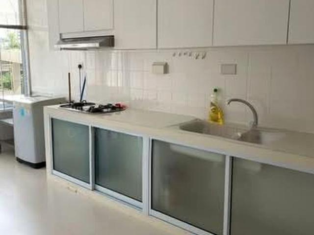Sherwood Towers D21, Apartment