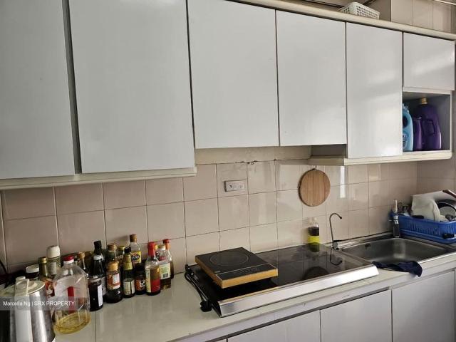 Sherwood Towers D21, Apartment