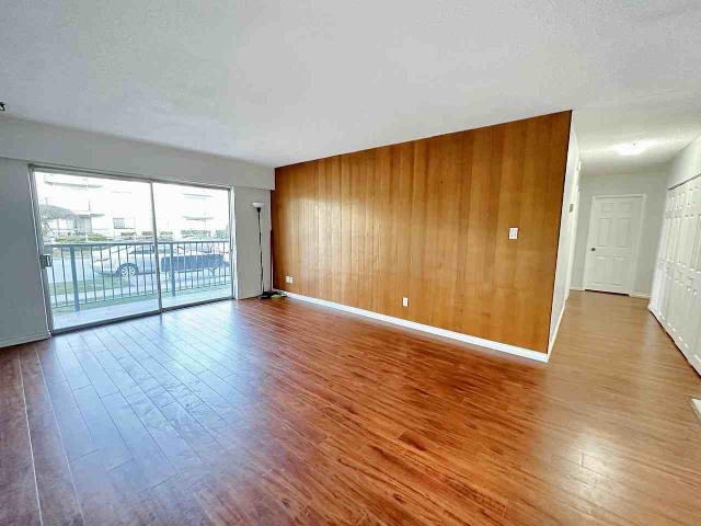 Sherwood Apartments 2 Bedroom Apartment for Rent at 6635 Mckay Ave, Burnaby, BC V5H 2X3 Maywood