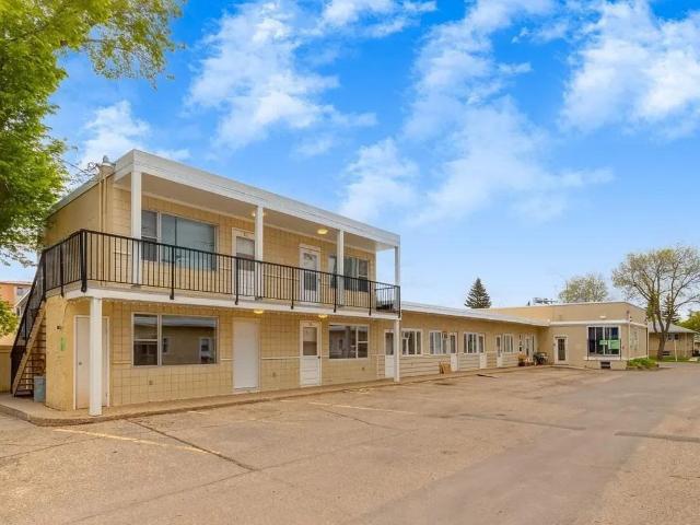 Sherwood Inn Studio Apartment for Rent at 4722 46 St, Camrose, AB T4V 1G6