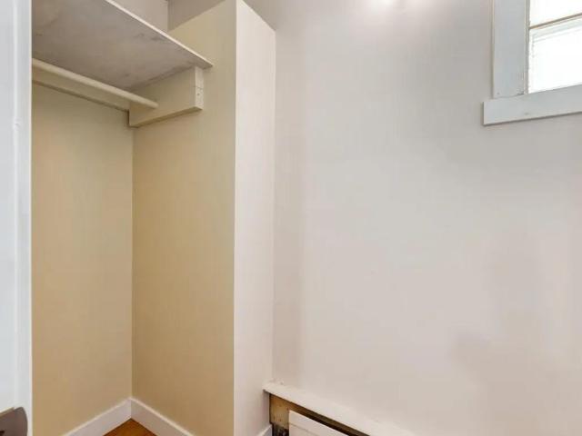 Sherwood Inn Studio Apartment for Rent at 4722 46 St, Camrose, AB T4V 1G6