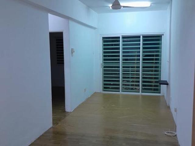 Shineville Garden Farlim Ayer Itam FOR SALE 700 sq ft