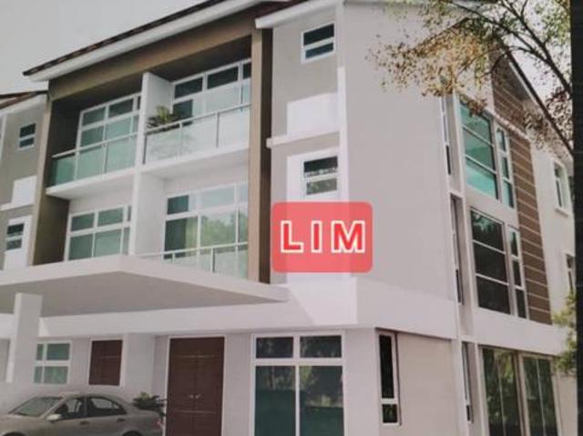 Shineville 3 storey Terrace at Air Itam