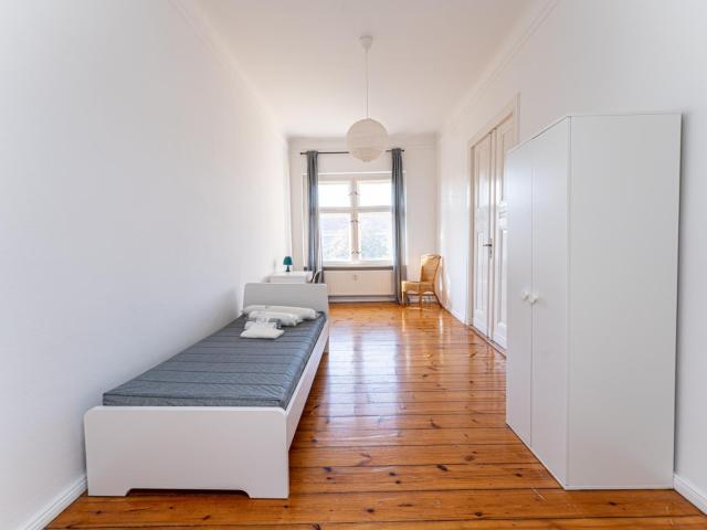 Shiny single bedroom in Prenzlauer Berg