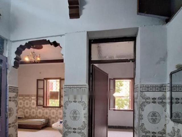 شقة بحي المصلى عين قادوس واجهتين