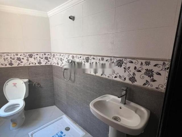 شقة بحي مفتاح الخير الشطر الثاني مساحتها 64m²