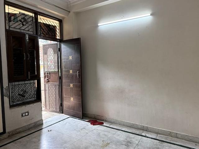 Shri Ram Plaza Vaishali 3 Bedroom 1350 Sq. Ft. Apartment in Vaishali Sector 4 Ghaziabad Listing ID: #9930
