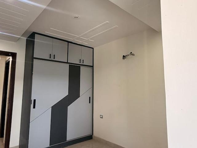 Shri Ram Property 3 Bedroom 1100 Sq. Ft. Builder Floor in Vishnu Garden Delhi Listing ID: #10053