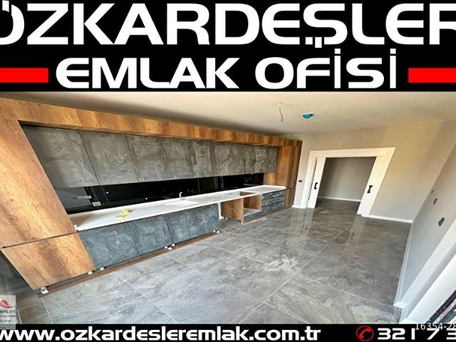SİVAS CADDESİNE PARALEL ANKARA MANZARALI U.LÜX SIFIR SİTEDE 3+1!