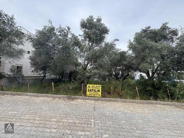 SIĞACIK'TA 4 VİLLALIK 603 m2 İMARLI ARSA !